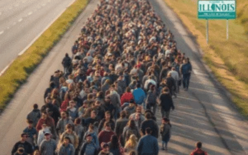 Understanding the Illinois Exodus 1 Moving Out Of Illinois - A large group of people leaving Illinois